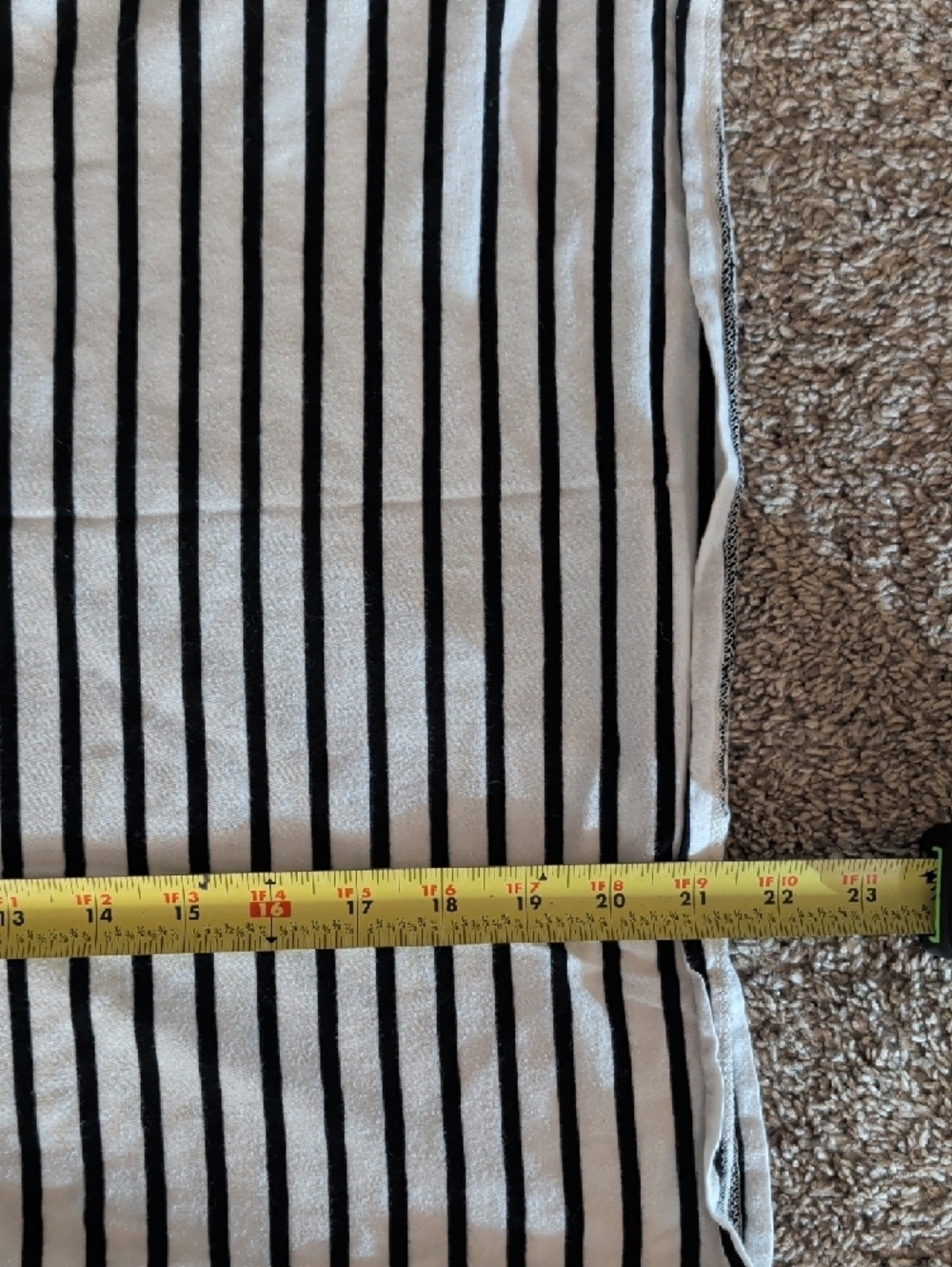 Old Navy Black & White Striped Long-Sleeve Tee - Picture 7 of 9